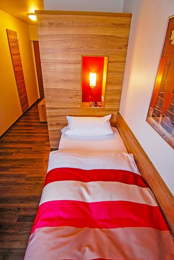 Adolphs Hotel Kolonia Zewnętrze zdjęcie